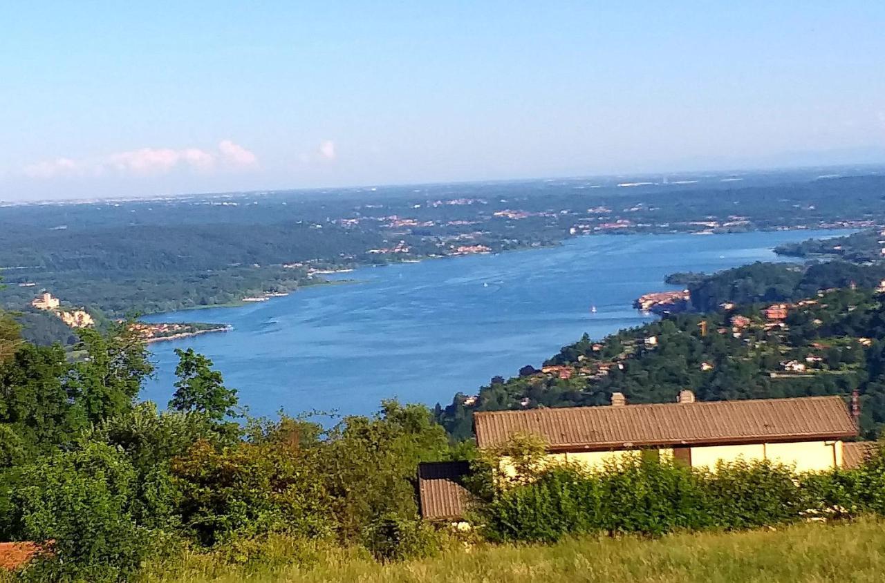 Gardenpark Soleil Villa Nebbiuno Buitenkant foto