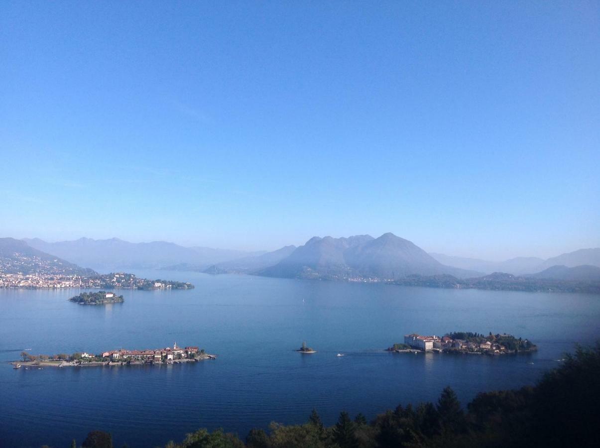 Gardenpark Soleil Villa Nebbiuno Buitenkant foto